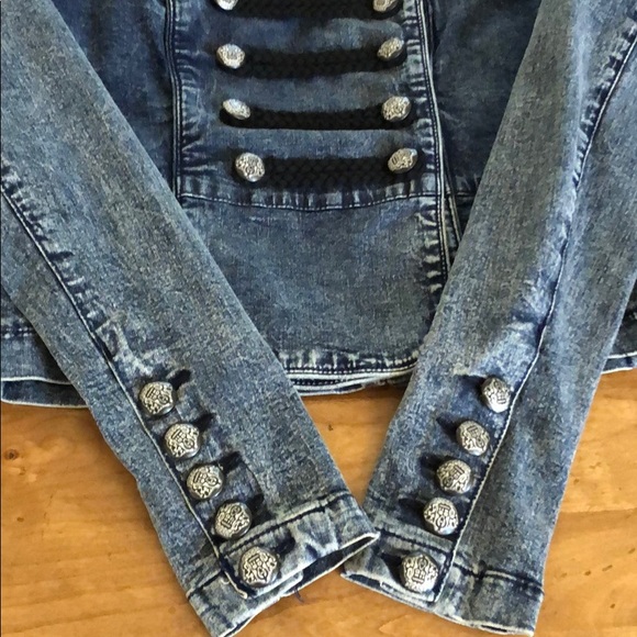 Jean jacket - Picture 2 of 4